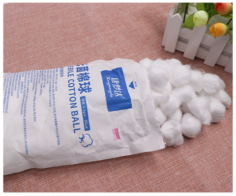 7.5*7.5cm Disposable Medical Consumables Sterile Degreased Cotton Balls Medical